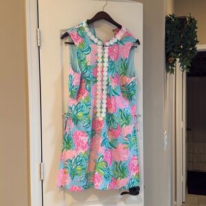 NWT Lilly Pulitzer - 14- Jonna Romper
Pet Free - Smoke Free home no returns